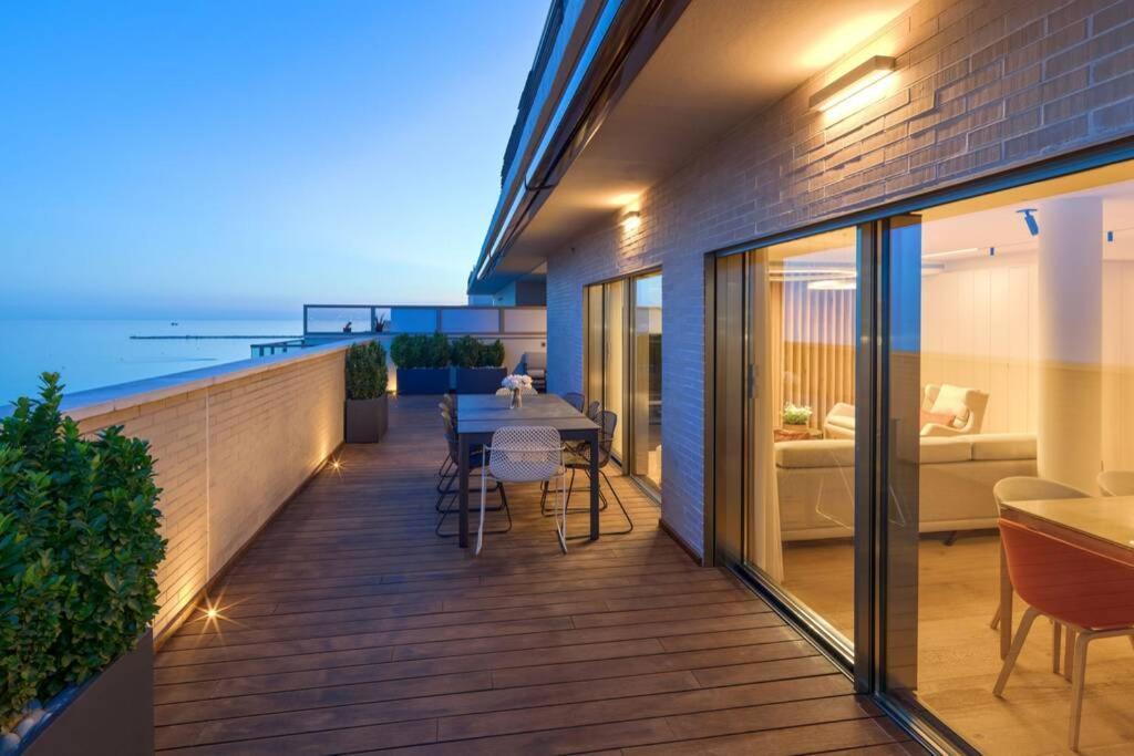 D&R Penthouse On The Beach Apartment Málaga Exterior foto